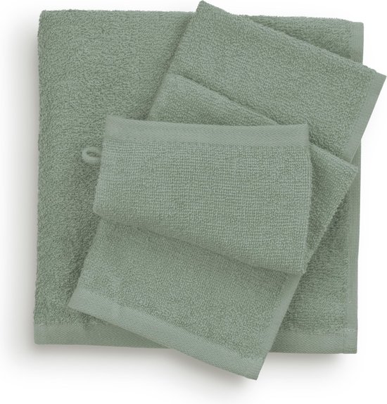 Jadekleurige washandjes van Mingle Moose, opgestapeld. De washandjes hebben een zachte, pluizige textuur.