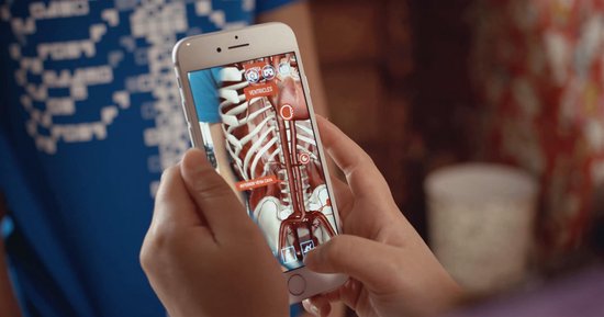 Curiscope Augmented Reality Virtuali-Tee t-shirt - Neem een kijkje in het menselijk lichaam - Jeugd L (9-11 jaar)