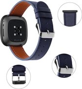 Luxe Lederen Armband Geschikt Voor Fitbit Sense / Fitbit Versa 3 Horloge Bandje - Leren iWatch Watchband Polsband - Watch Band Strap - Vervang Horlogeband - Blauw