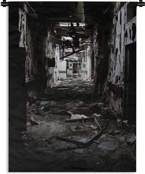 Wandkleed Verlaten gebouwen - Zwart-wit foto van een verlaten gebouw in het Verenigd Koninkrijk Wandkleed katoen 120x160 cm - Wandtapijt met foto XXL / Groot formaat!