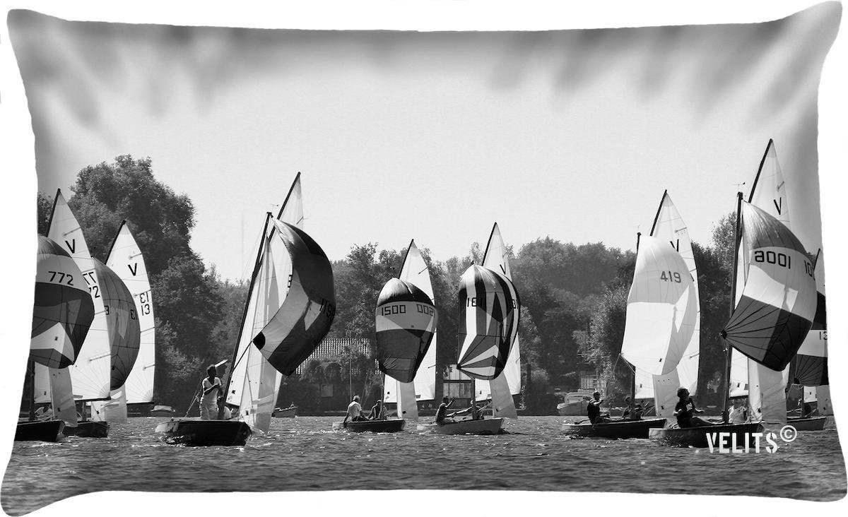 Sierkussen - Buitenkussen Loosdrecht Dutchies Waterafstotend Bootkussen Zeilboten - Zwart En Wit - 60 Cm X 40 Cm