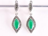 Zilveren oorstekers met jade en marcasiet