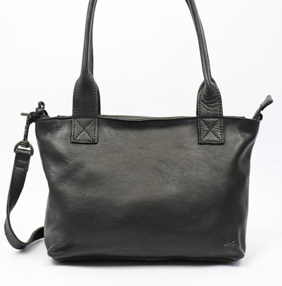Sac à main noir en cuir avec dessus incliné et poignée courte.