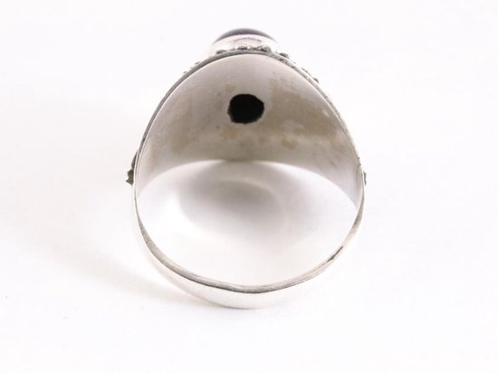 Bewerkte zilveren ring met blauwe zonnesteen - maat 18