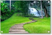 Houten Pad naar de Waterval in de Natuur, Thailand - Tuinposter 90x60 - Wanddecoratie - Landschap - Natuur