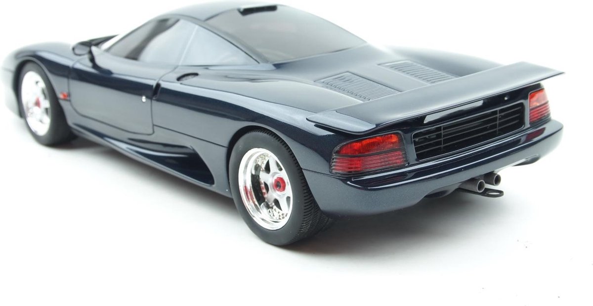 Modèle réduit Jaguar - Xjr-s 1993 - Silver 1/18 | Cult-scale