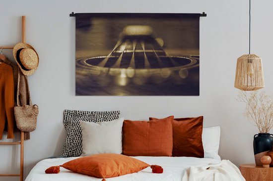 Tapisserie Guitare Acoustique - Gros plan d'une guitare acoustique à six cordes Tapisserie coton 120x80 cm - Tapisserie avec photo