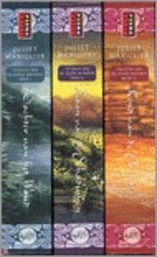 Drie boeken in een cassette: 'De Verraderlijke Watervallei', 'De Verborgen Rivier' en 'De Zevende Hemel'.
