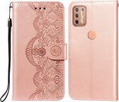 Voor Motorola Moto G9 Plus Flower Vine Embossing Pattern Horizontale Flip Leather Case met Card Slot & Holder & Wallet & Lanyard (Rose Gold)