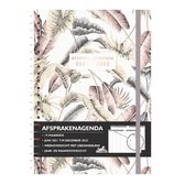 Hobbit schoolagenda 2021-2022 - AFSPRAKENAGENDA D2 - toetsweekplanners - ringband - 19 maanden - 7 dagen over 2 pagina's - harde kaft - 224 pagina's - roze wit bladeren - A4 formaat