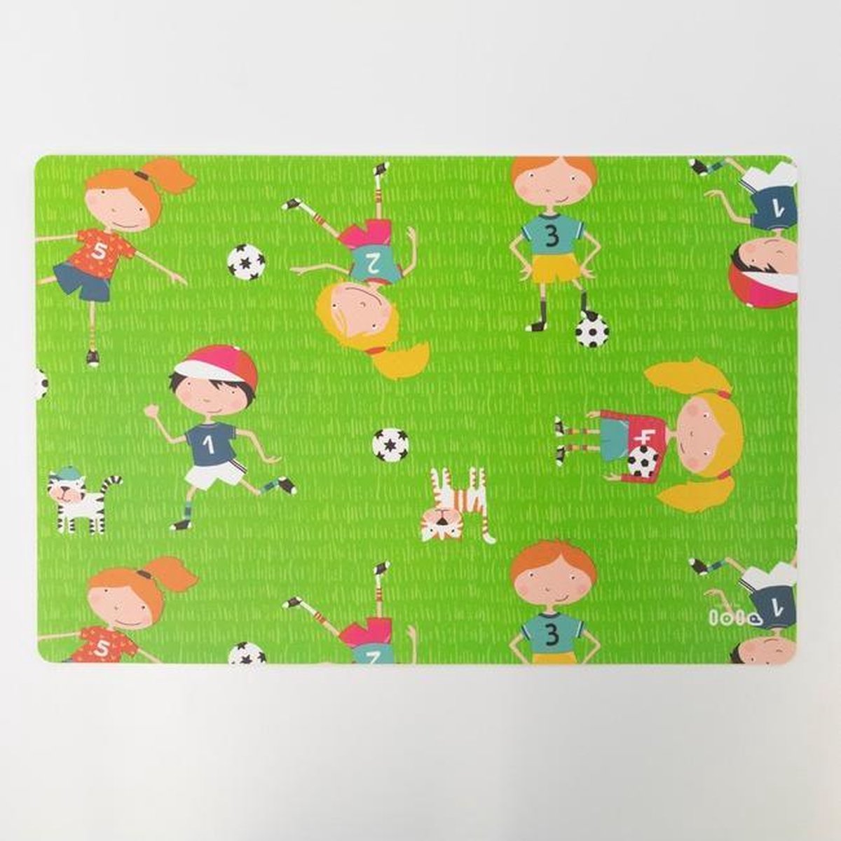 Lola Kinderplacemats Set van 4 – Take a Shot Voetbal – 30x45 cm – Antislip – Afwasbaar Kunststof – Onderlegger voor Kinderen
