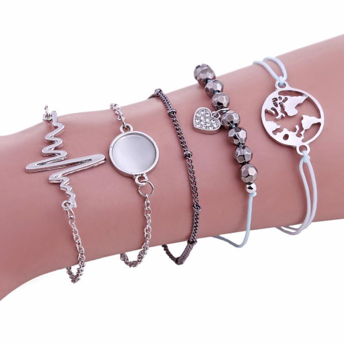 Set armbanden 5 delig - hartje - hartslag - Zilverkleurig