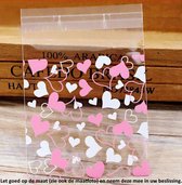 50 Uitdeelzakjes Hartjes Design 10 x 10 cm met plakstrip - Cellofaan Plastic Traktatie Kado Zakjes - Snoepzakjes - Koekzakjes - Koekje - Cookie Bags Hearts - Love