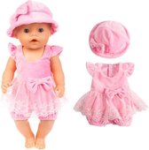 Dolldreams - Poppenkleding - Roze kleding set met Velours Pakje met Kant en Muts - Voor Poppen tot 43 CM