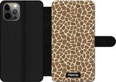 Wallet case - geschikt voor iPhone 12 - Giraffeprint