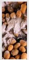 Deursticker Gebakken zonnebloempitten bedekt met bloem - 80x215 cm - Deurposter