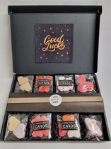 LOVE Box met Mystery Card 'Good Luck' met persoonlijke (video)boodschap | 8 soorten heerlijke hart snoepjes en een liefdevol kado | Valentijnsdag | Moederdag | Vaderdag | Verjaarda
