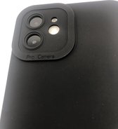 Hoogwaardige Siliconen hoesje met bescherming rondom Camera/Lens - Geschikt voor iPhone 12 - Zwart (Let OP: Past Alleen 12)