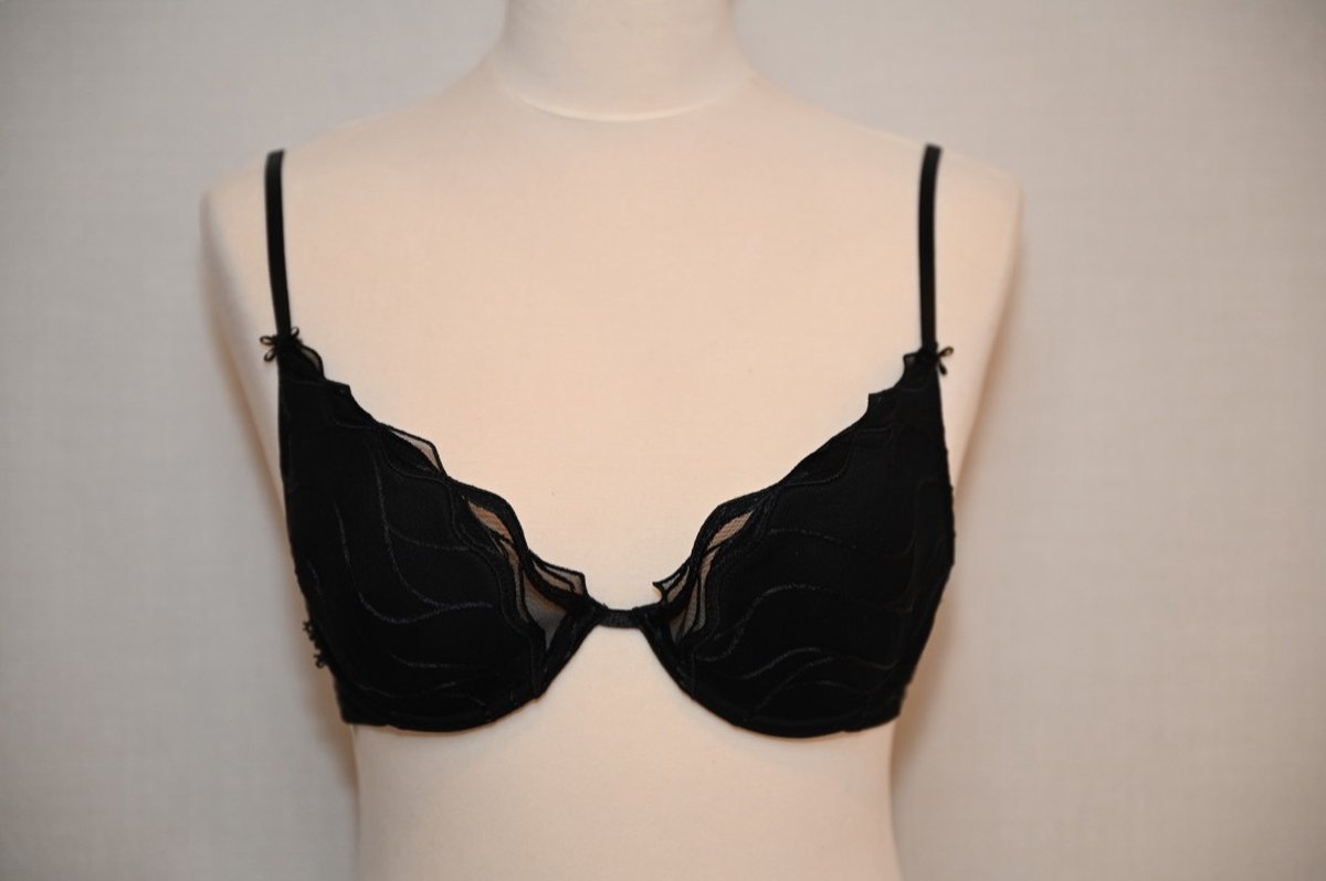 Selmark Lingerie Amanay BH - voorgevormd - A-E cup - zwart - maat B 75