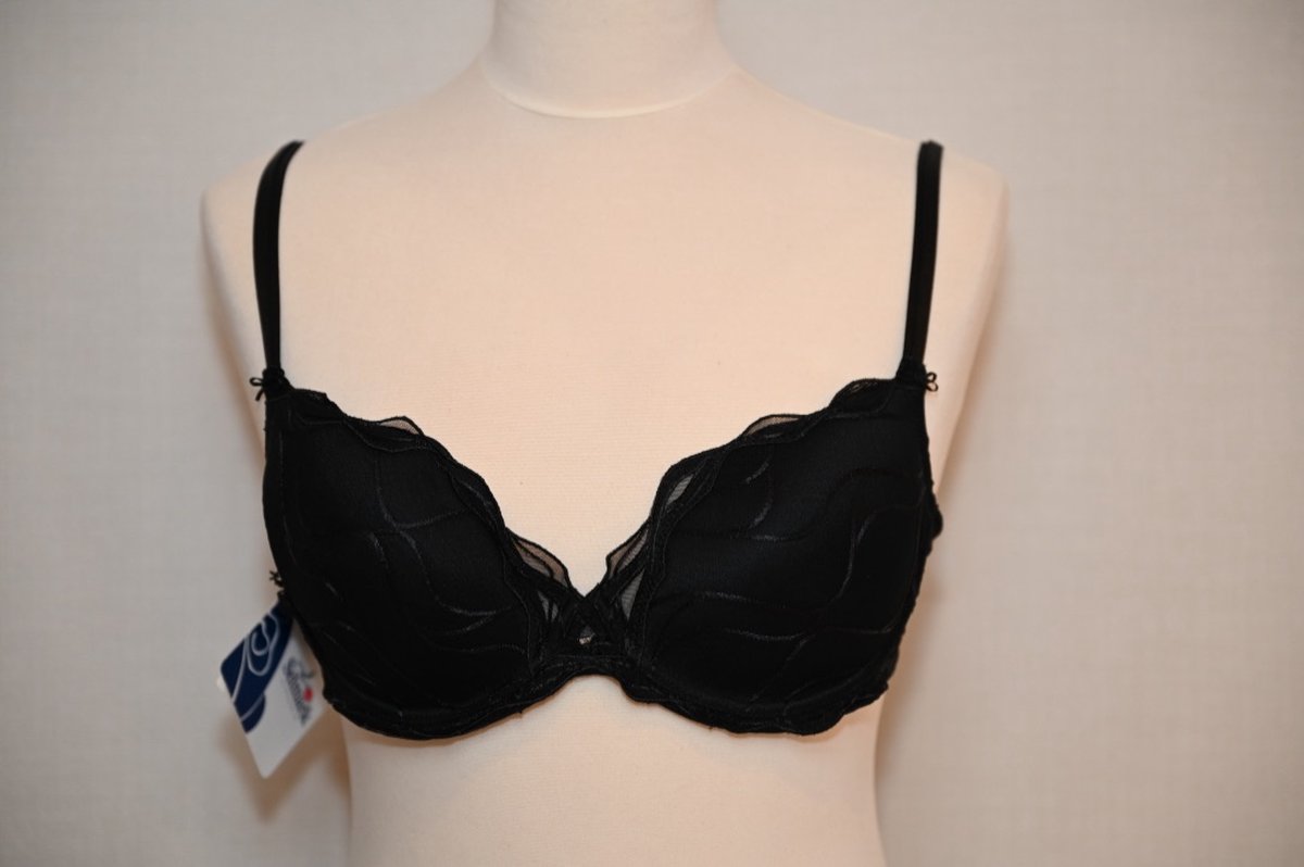 Selmark Lingerie Amanay BH - voorgevormd - A-E cup - zwart - maat A 70