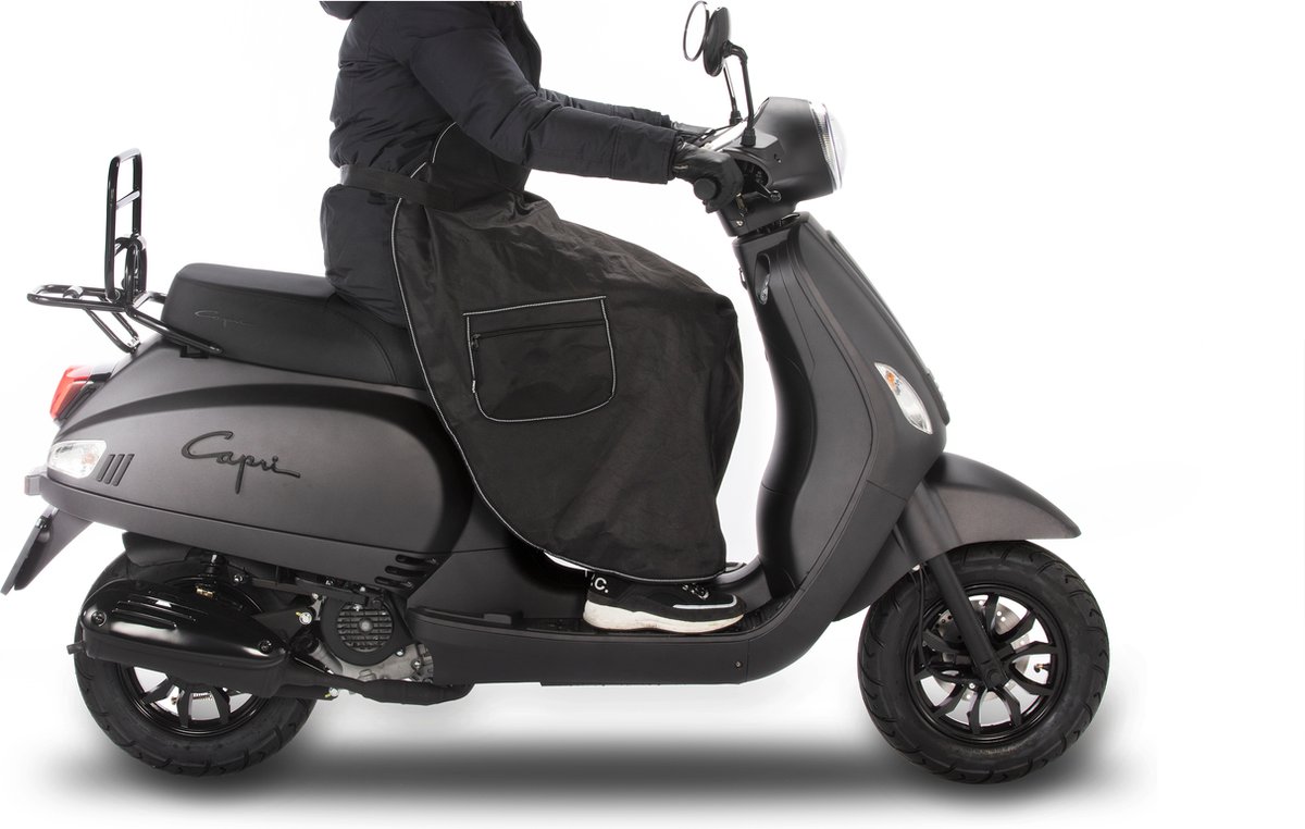 Stricto ® EasyOn - Scooter Beenkleed Universeel – Zwart - Unieke designs – water & winddicht – beenkleed - scooter beenkleed universeel voor alle merken zoals Vespa/Kymco/ Piaggio Zip/Sym en nog veel meer.
