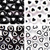 Symbolenkralen set – Hartjes – Unieke mix 200 stuks – Zwart/Wit – Wit/Zwart – 7mm kraal – Past bij letterkralen set – Zelf sieraden maken voor kinderen en volwassenen – DIY