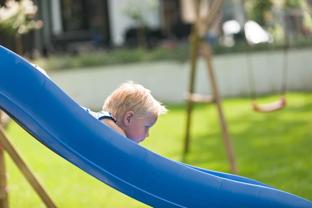 Losse Glijbaan Geel 2,2 meter (voor platformhoogte 120 cm) | Aanbouwglijbaan voor o.a. speeltoestel, speelhuisje | Plastic / Kunststof / HDPE — afbeelding 4