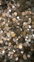 Munten Tjechie - Een 1/2 kilo authentieke Tjechische munten voor uw verzameling, kunstproject, souvenir of als uniek cadeau. Gevarieerde samenstelling.