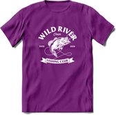 Fishing Club - Vissen T-Shirt | Grappig Verjaardag Vis Hobby Cadeau Shirt | Dames - Heren - Unisex | Tshirt Hengelsport Kleding Kado - Paars - L