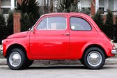Dibond - Auto / Fiat 500 - Rood / groen / grijs - 120 x 180 cm.