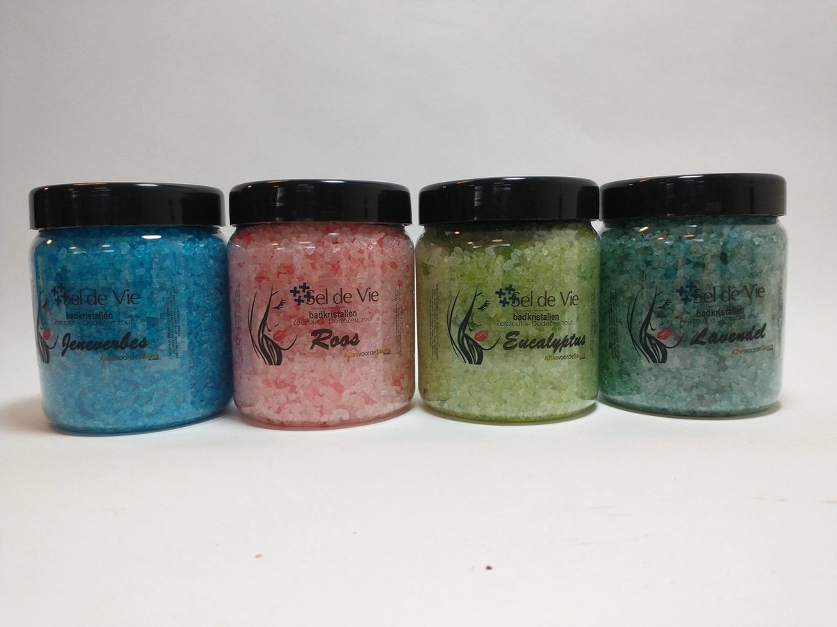 Badzout pakket 4 x 600gr uit zeezout en dode zee zout. Jeneverbes, Roos, Eucalyptus en Lavendel