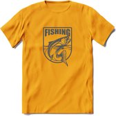 Fishing - Vissen T-Shirt | Grappig Verjaardag Vis Hobby Cadeau Shirt | Dames - Heren - Unisex | Tshirt Hengelsport Kleding Kado - Geel - S