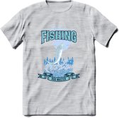 Fishing - Vissen T-Shirt | Grappig Verjaardag Vis Hobby Cadeau Shirt | Dames - Heren - Unisex | Tshirt Hengelsport Kleding Kado - Licht Grijs - Gemaleerd - XL