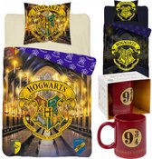 Harry Potter Dekbedovertrek- Glow in the Dark- Katoen- 1persoons- 140x200- Dekbed Hogwarts Logo, incl. Harry Potter - mok 315 ml- 9 3/4 Hogwarts Express.