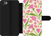 Bookcase Geschikt voor iPhone 7 telefoonhoesje - Bloem - Patronen - Blad - Met vakjes - Wallet case met magneetsluiting