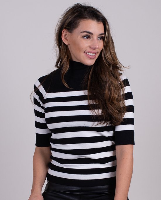 Dames trui zwart off white gestreept viscose ronde hals 1 2 mouw MOSCOW