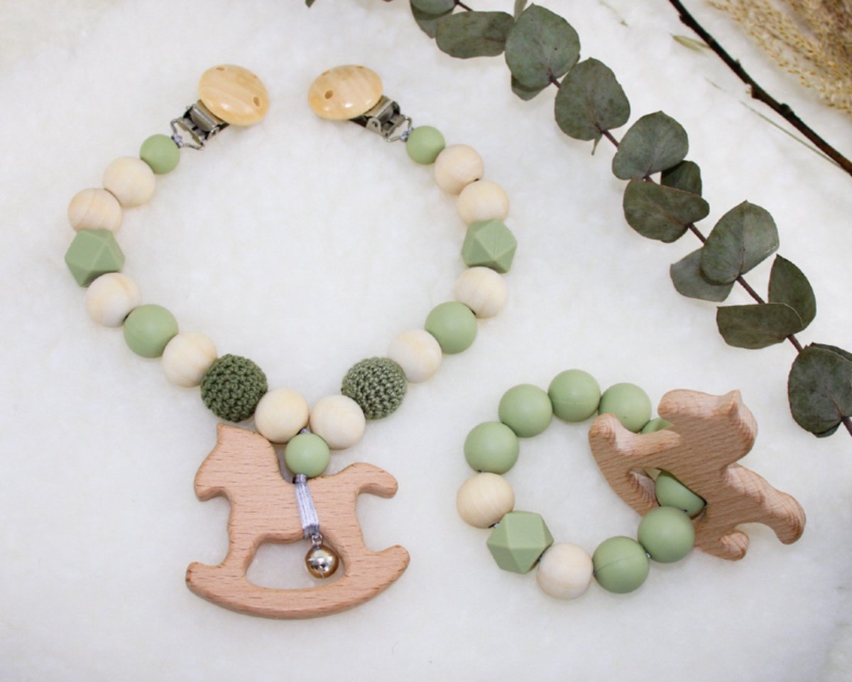 Goedkoopste Giftset - Kraamcadeau - Wagenspanner - Bijtring - Siliconen - Hout - Paard - Groen