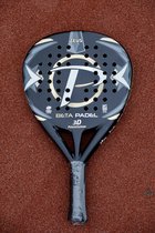 ( Betapadel ) Padel Racket ( Zeus ) - Polyethyleen - 3D - Spin - Arm Vriendelijk - 18K - Veel Carbon