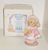 Cherished teddies beeldje holding on to someone special