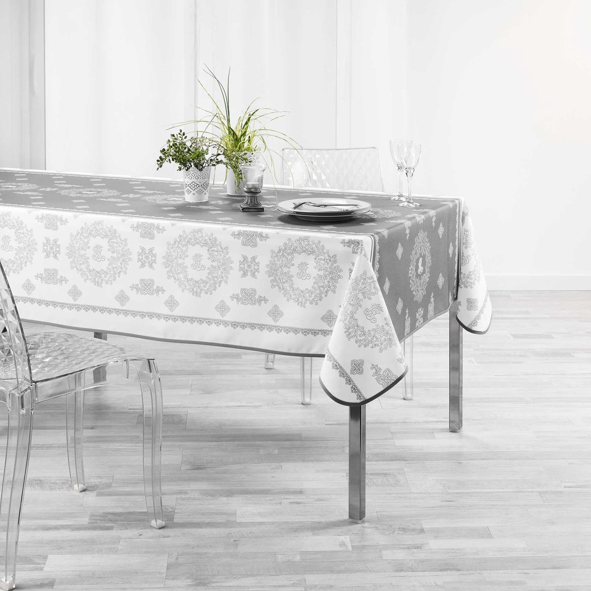 Livetti | Tafelkleed | Tafellaken | Tablecloth | 150x240 cm | Madelyne