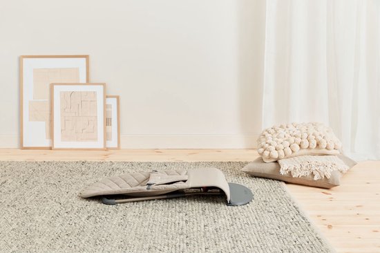 BabyBjörn Wipstoel Bliss - Cotton klassiek quilt - Zandgrijs - Ergonomisch - Verstelbaar - Inklapbaar