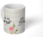 Mok - Koffiemok - Bloemen - 'Will you be my bridesmaid?' - Quotes - Spreuken - Mokken - 350 ML - Beker - Koffiemokken - Theemok - Mok met tekst