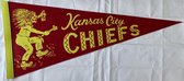 USArticlesEU - Kansas City Chiefs - KC Chiefs - Patrick Mahomes - Old Indian logo - NFL - Vaantje - American Football - Sportvaantje - Pennant - Wimpel - Vlag - 31 x 72 cm