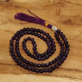 Mala van Amethist met Boeddha hoofd - Ø van de amethyst kralen: 6mm - met gratis saristof buideltje