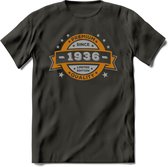 Premium Since 1936 T-Shirt | Zilver - Goud | Grappig Verjaardag en Feest Cadeau Shirt | Dames - Heren - Unisex | Tshirt Kleding Kado | - Donker Grijs - XXL