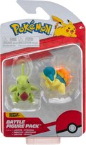 Larvitar + Cyndaquil – Pokémon Battle Feature Figure + Pokemon Balpen + 5 Pokemon Stickers | Speelgoed Actiefiguur Speelfiguur voor kinderen jongen meisjes | Speel en Knuffel met jou favoriet