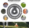 Multifunctionele metaalborstel voor grastrimmer, met toepassingen in de tuin.