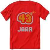 43 Jaar Feest T-Shirt | Goud - Zilver | Grappig Verjaardag Cadeau Shirt | Dames - Heren - Unisex | Tshirt Kleding Kado | - Rood - 3XL
