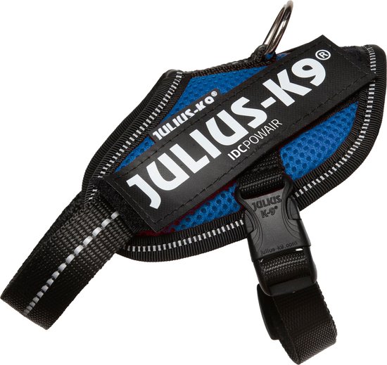 Blauw Julius-K9 IDC®Powair hondentuig met zwarte gesp en banden. Reflecterende details.