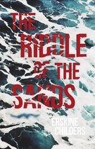 Boekomslag 'The Riddle of the Sands' door Erskine Childers, met rode letters op een achtergrond van witte golven.